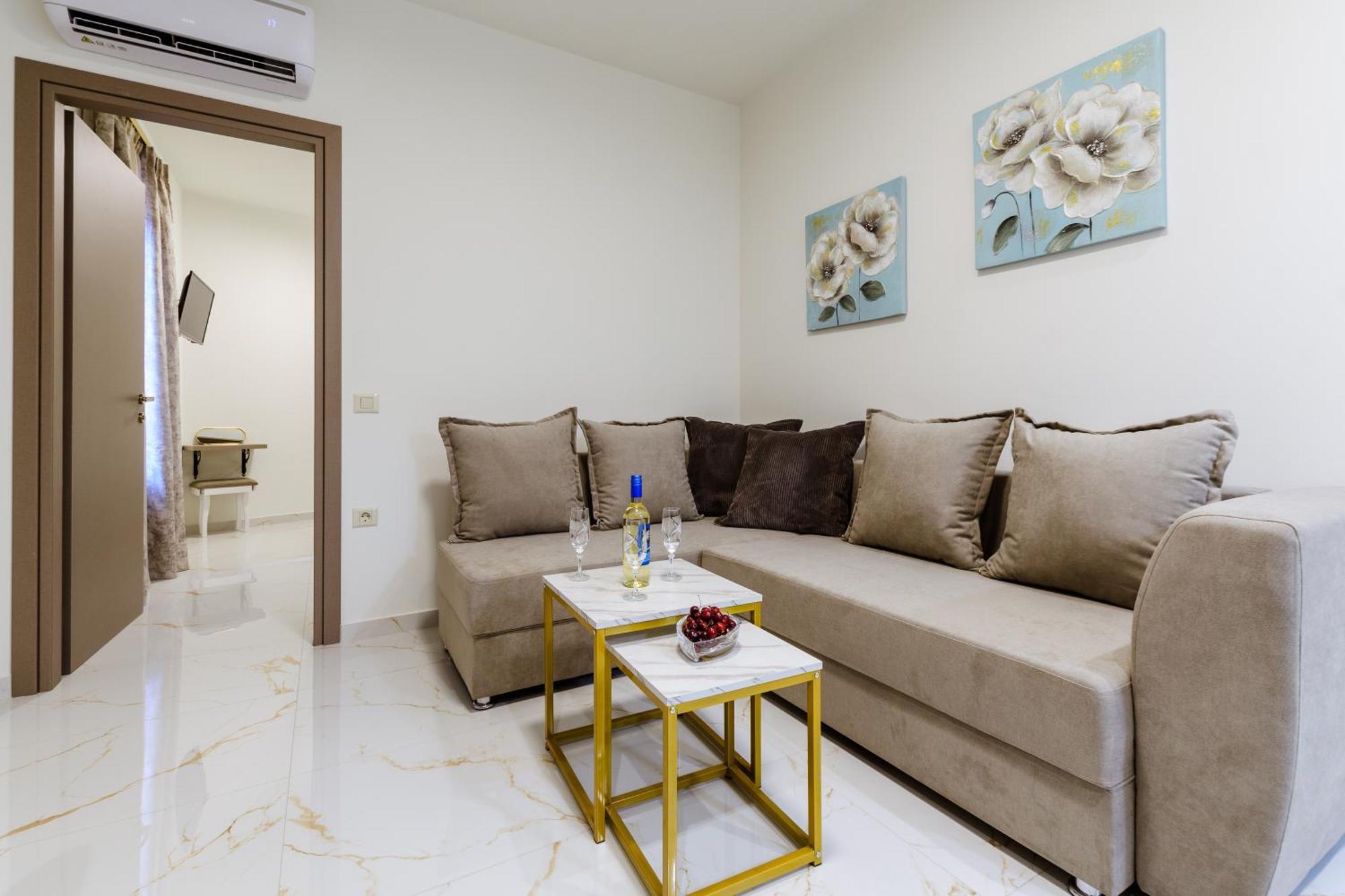 Konmari Boutique Suites Chania  Exterior photo